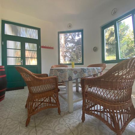 Villa Delibab باداتشونيتوماي المظهر الخارجي الصورة